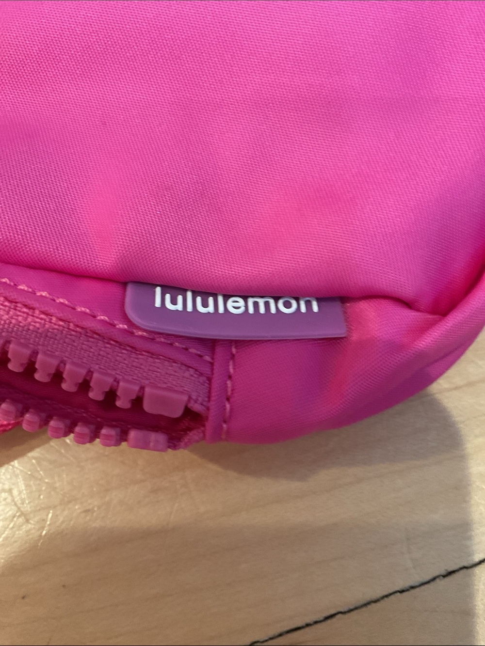 Lululemon Hot Pink Crossbody Everywhere Belt Bag 💓 - Picture 3 of 7